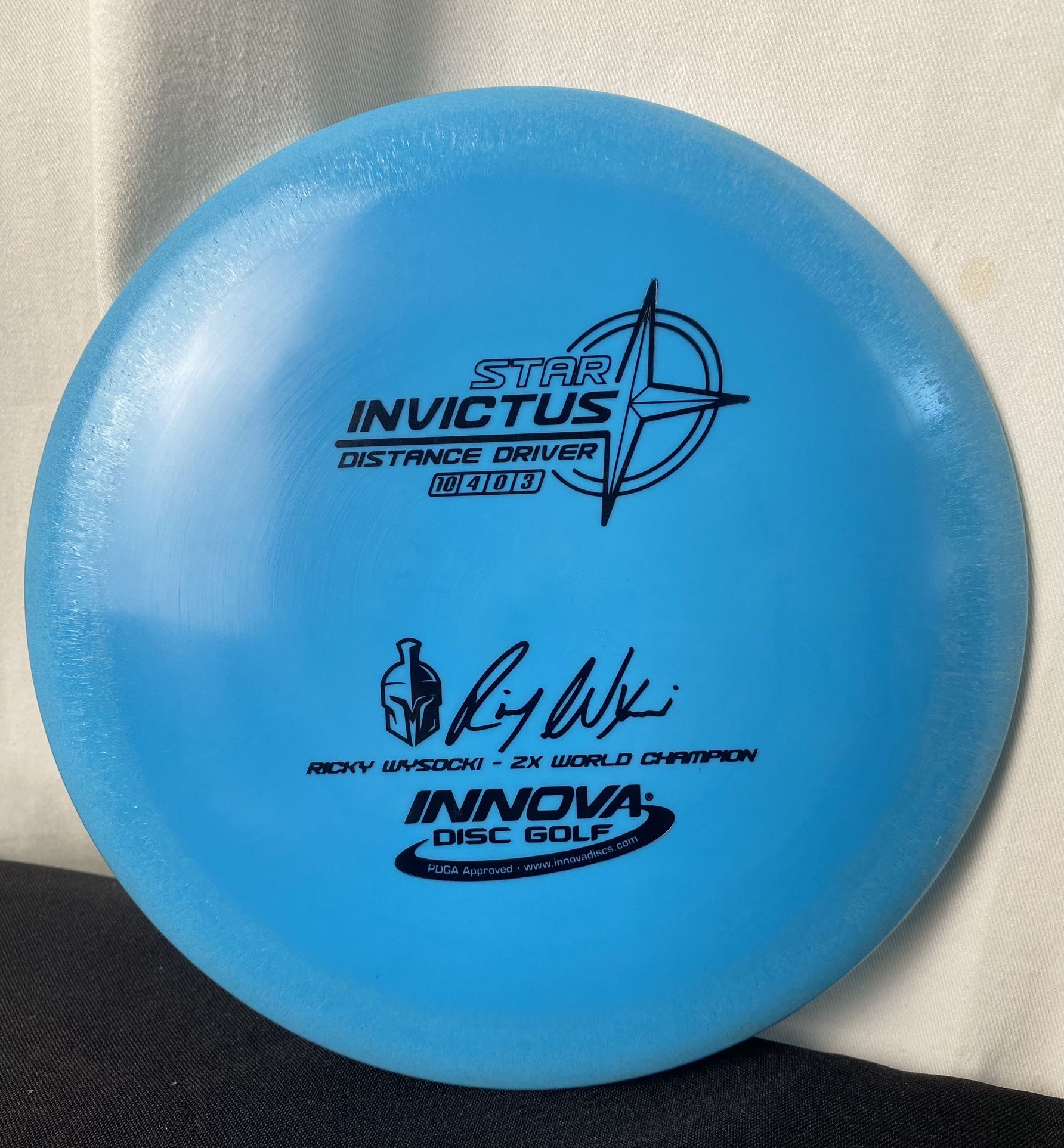 Innova Disc Golf Signature Star Invictus Distance Driver Ricky Wysocki - 2X World Champion 10/4/0/3 Blue