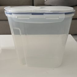 Set Of 3 Plastic Containers With Lids