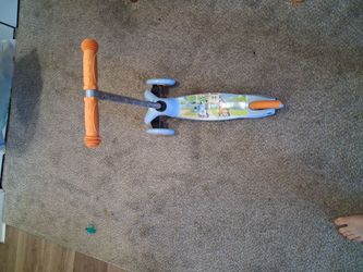 Kids bluey scooter