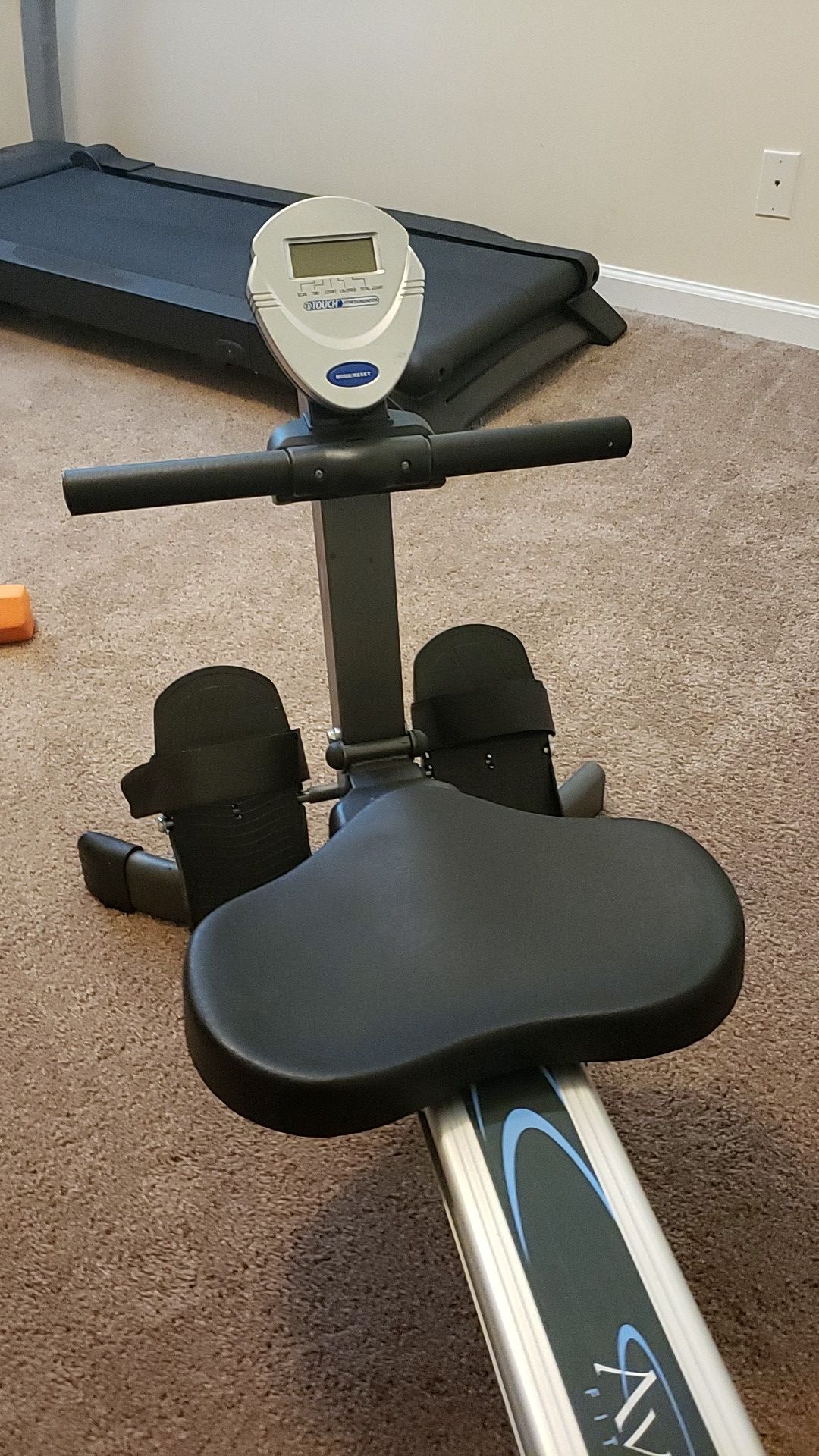 Stamina Avari A350600 Easy glide rowing machine for Sale in