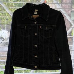 Women Dark Denim Levi’s Jacket S