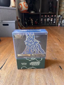 Mega Evolution Lucario Pokemon Center Elite Trainer Box