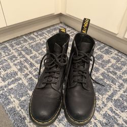 Dr Martens Boots 1460 8-eye Women Size 8