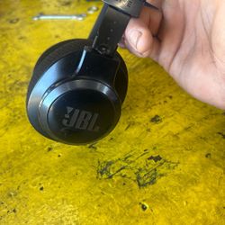 Jbl headphones 