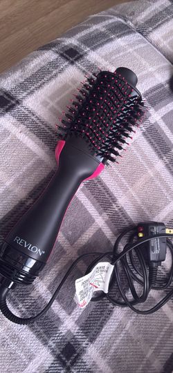 Pink revlon blowout brush