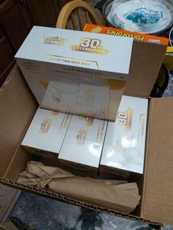 Pokemon TCG 30th Celebration Elite Trainer Box