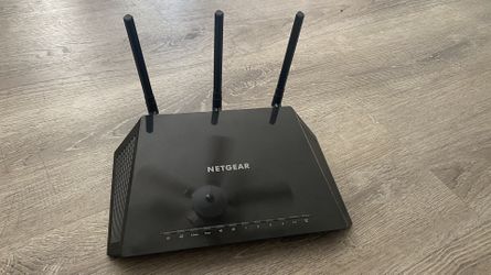 NETGEAR AC1750 R6400v2 WiFi Router