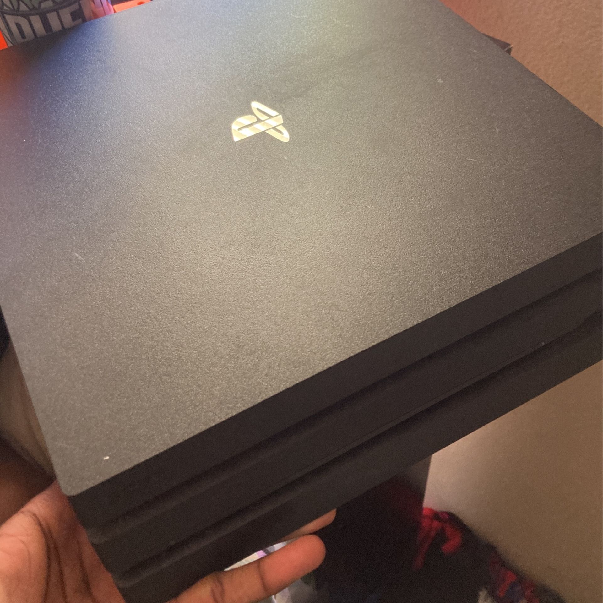 PS4 Pro Only Been Used 1 Time It Is Very Much Clean Its So Nice To Play On 