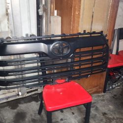 2022-2025 TOYOTA TUNDRA GRILLE 