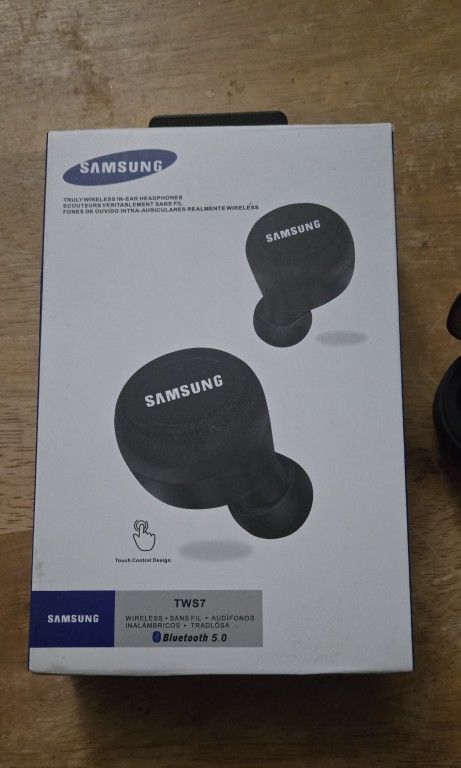 Samsung Wireless Headphones 