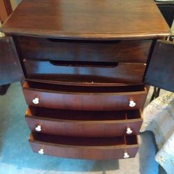 Very Nice Vintage Cherry Dresser $140 Obo