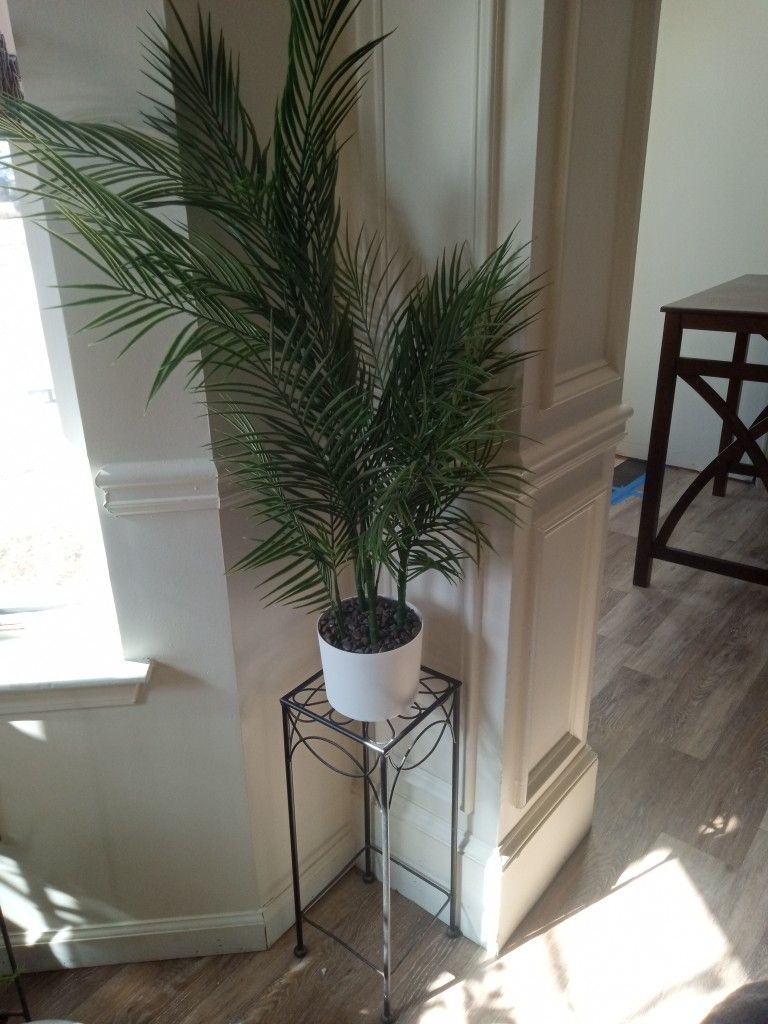 Iron Plant Stand