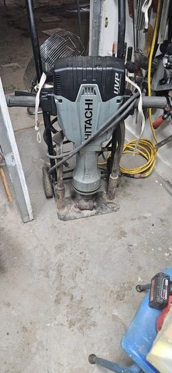 HITACHY H90SG DEMOLITION HAMMER
