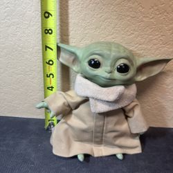Star Wars Grogu The Mandalorian "Baby Yoda" 7.5" Talking Doll