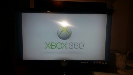 XBOX 360 , 7 GAMES AND SHARP HD TV