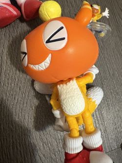 Chaos Tails Figure
