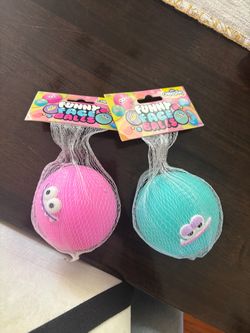 Viral funny face balls