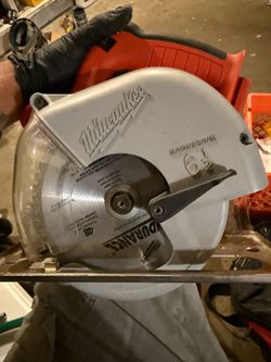 Milwaukee cordless metal cutter