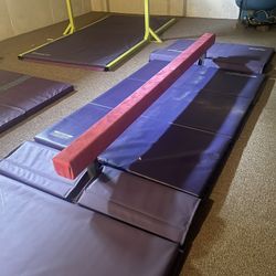 Balance Beam And Mat   Great Condition