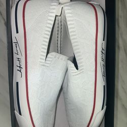 Tommy Hilfiger Women's Gilrey Sneaker