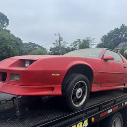 1991 Camaro Z 28 for Parts no engine no transmission no interior