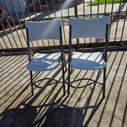 Set of 2 White Plastic Metal Frame Chairs