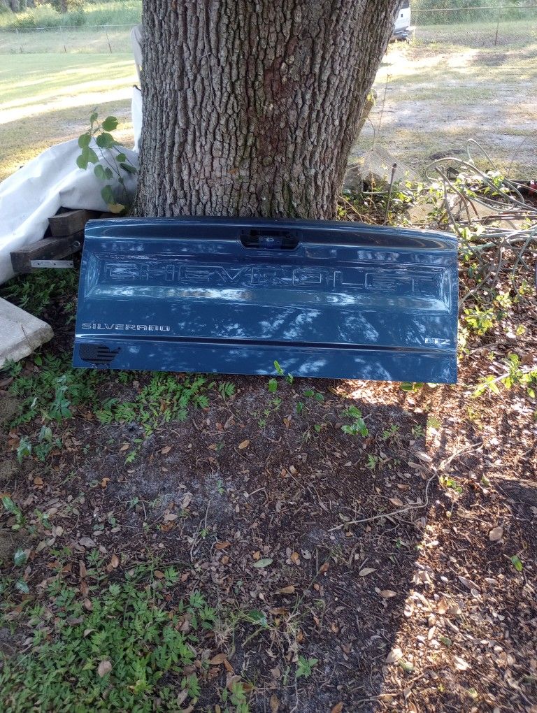 Chevy Tailgate