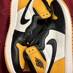 Nike Air Jordan Retro 1 - Taxi - DS Size 12