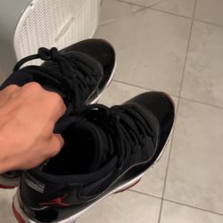 JORDAN 11 BREDS