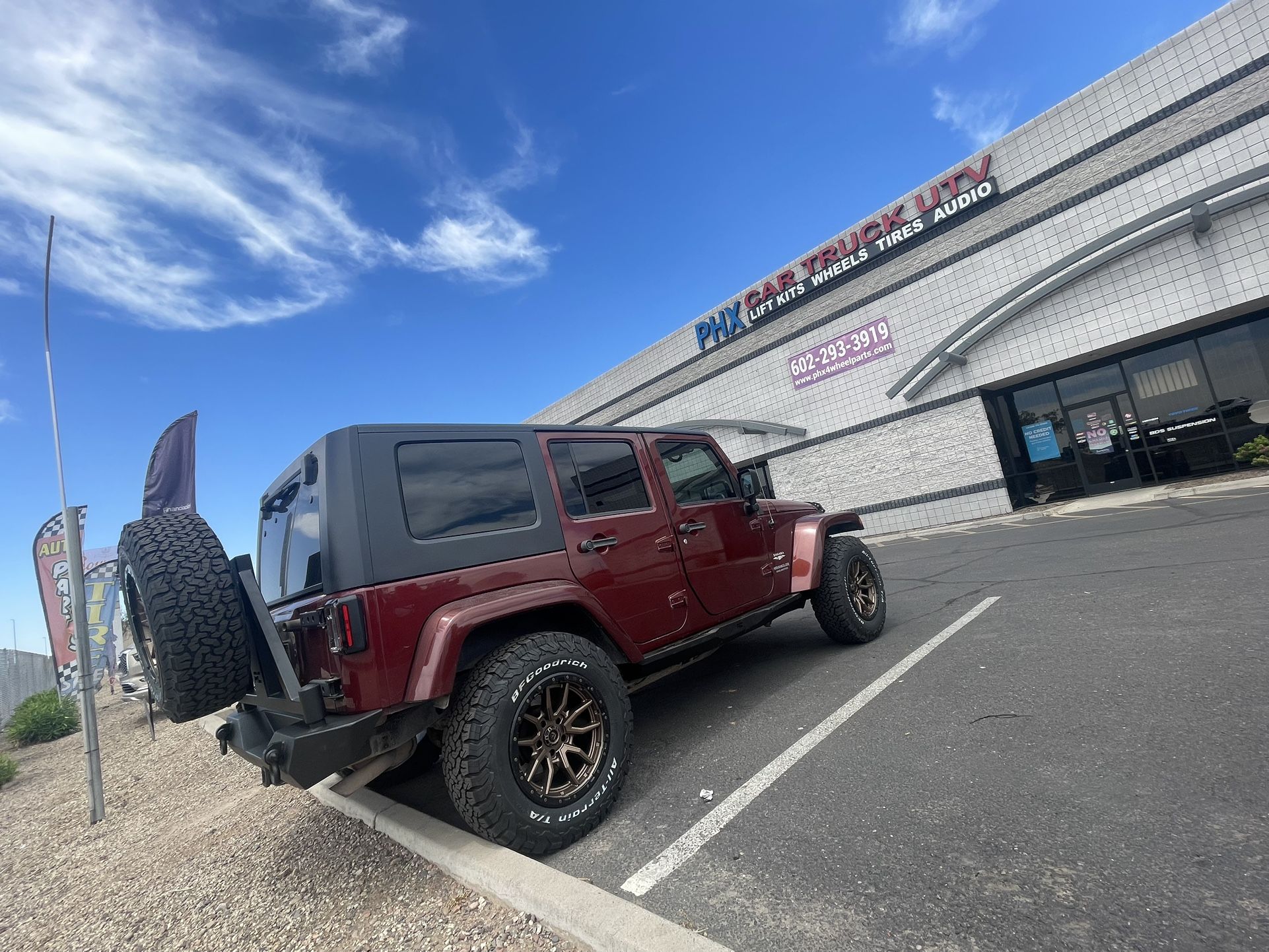 Jeep Wheels tires suspensions Installations. XJ TJ JK JL JT 