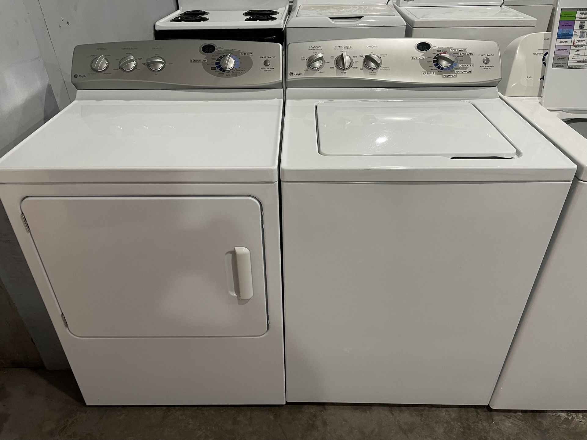 GE set Washer And Dryer Electric 