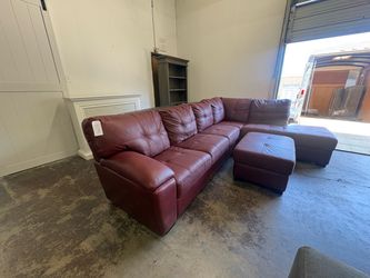 Section Sofa Couch - Financing/Delivery Available