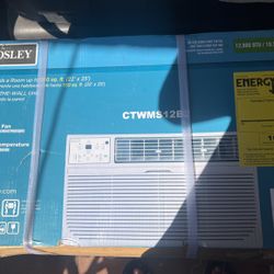 AC Unit Wall Or Large Window 