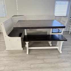 RANCH STYLE DINING TABLE