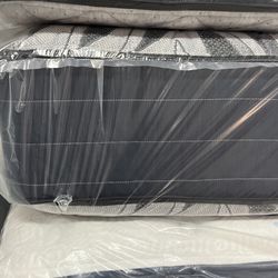 King Mattress Set Double Sided! Save $$ Thick!!