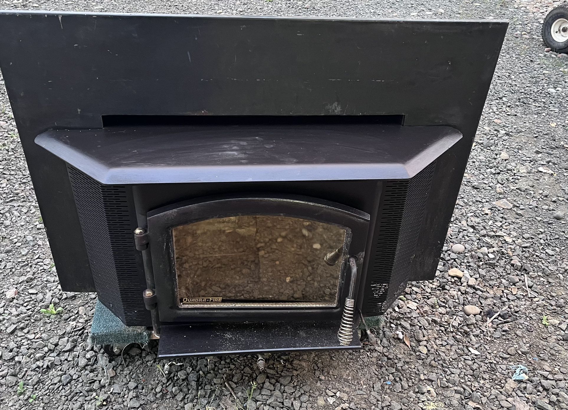 Quadra-Fire 3100-1 wood-burning stove