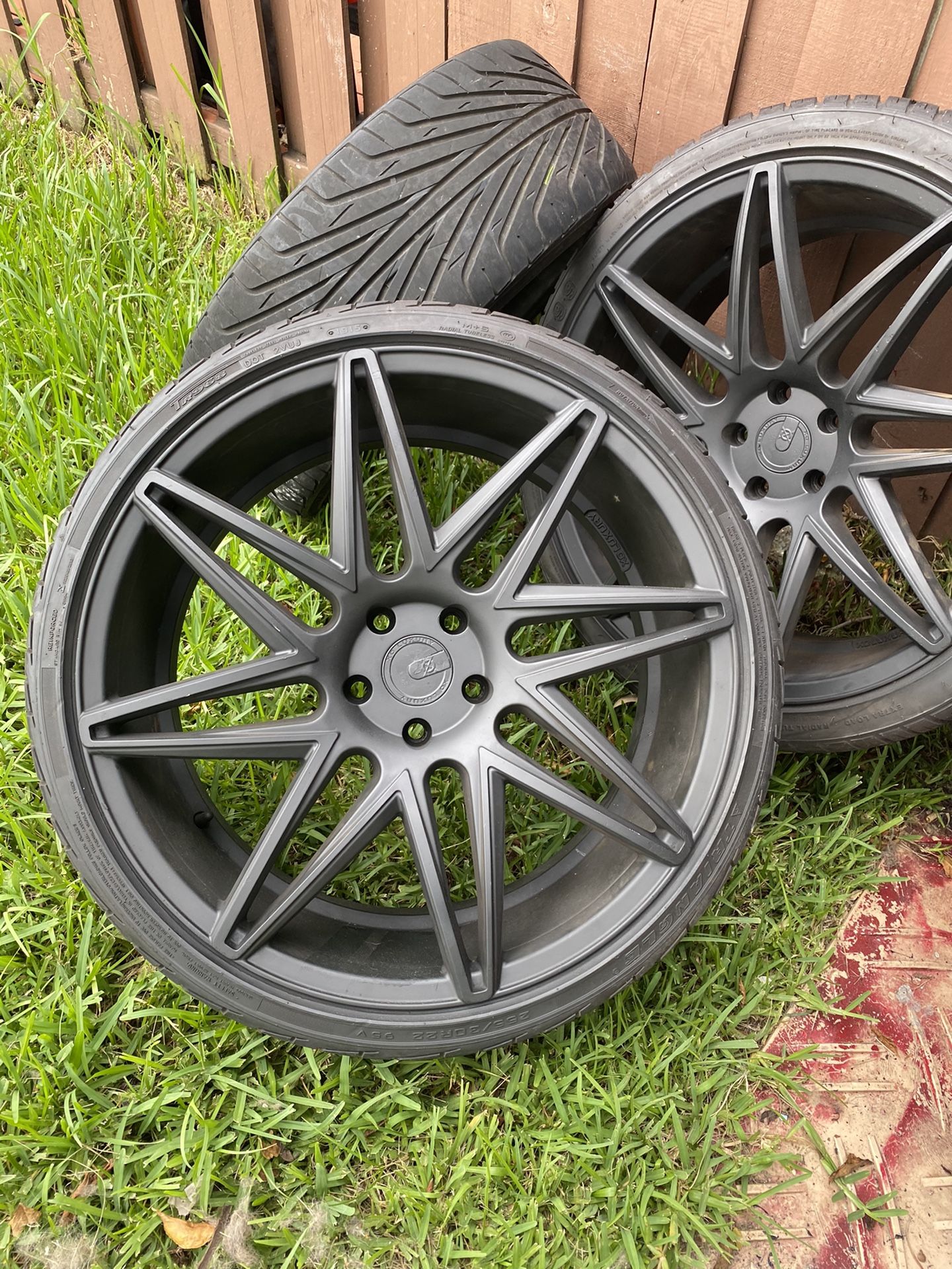 Rims 22’’ 5 With Tires Mate Black