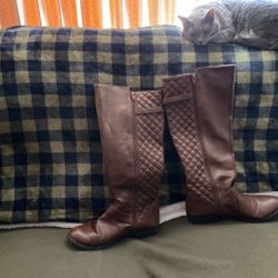 Lady’s Boots Size 11 Good Shape   $20   