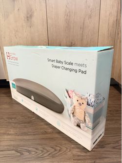Hatch Grow Digital Changing Pad