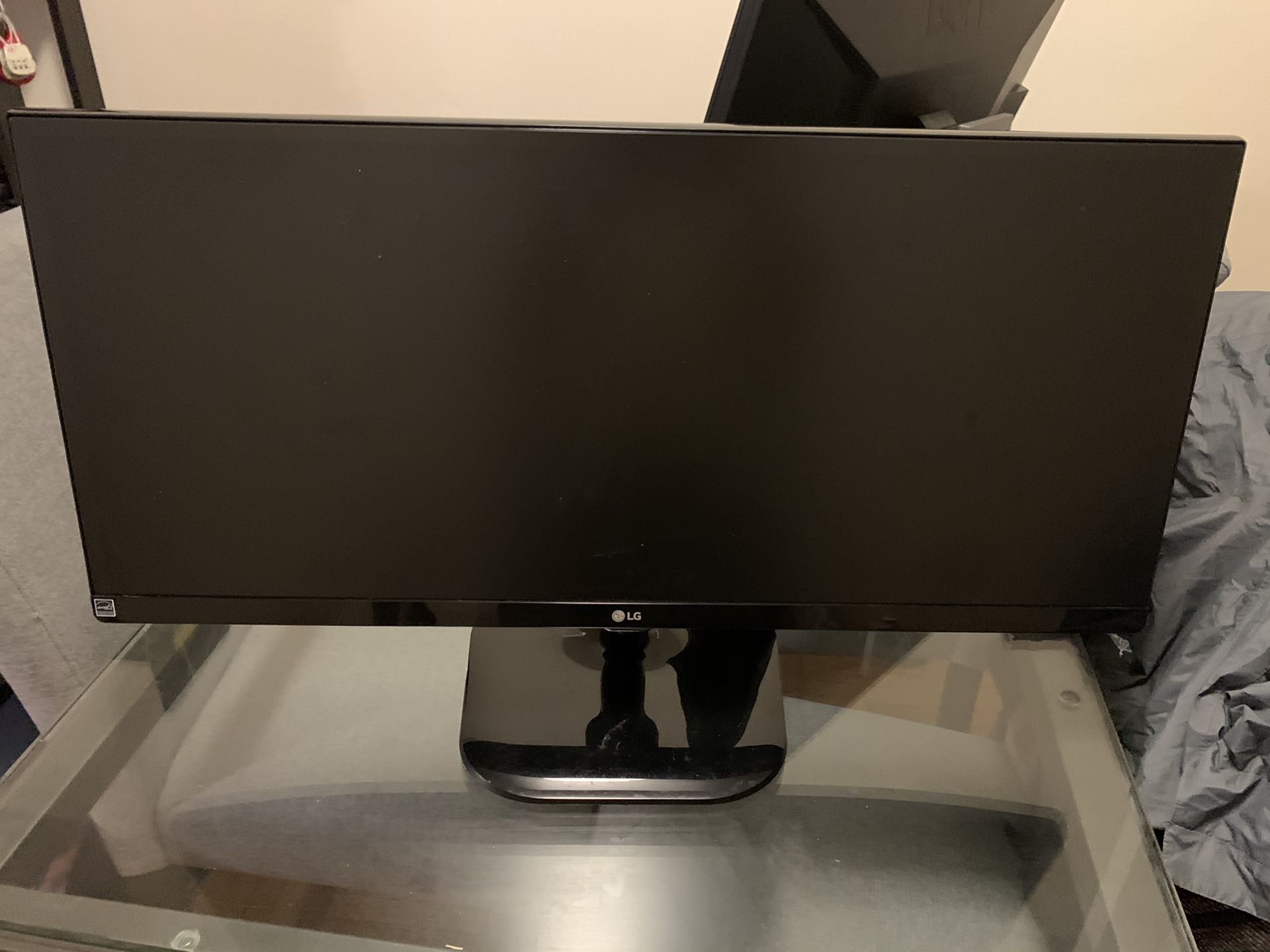 29” ultrawide monitor