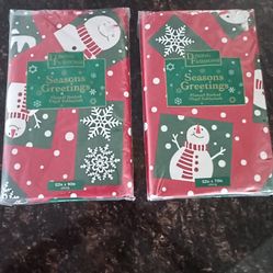 Vinyl Christmas Table Cloths 