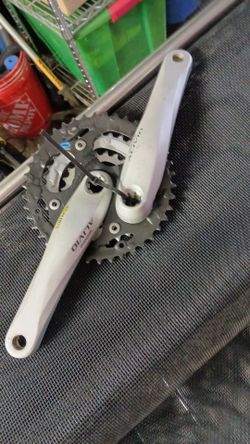 Shimano Crankset $40 FIRM