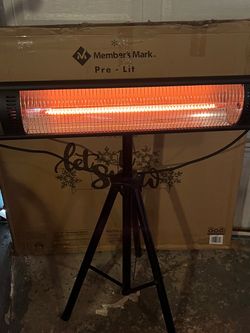 Veklins portable heater with tripod stand