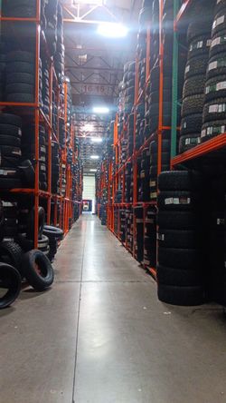 295 25 26 Tires New