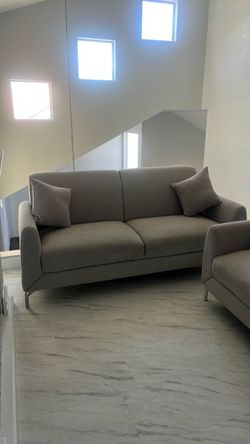 Couches/ Sofas