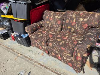 Sherrill Furniture Sleeper Loveseat (Twin Size Delivery Available)