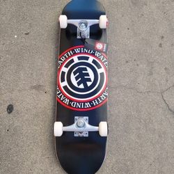 ELEMENT SKATEBOARD SIZE 7.75 AND 8.0 