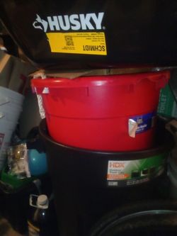 Wheelbarrow, trash can