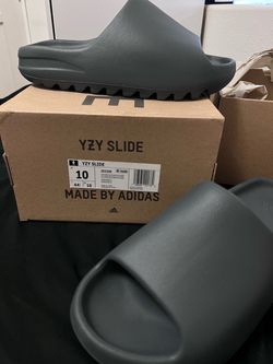 Men’s Yeezy slide slate grey size 10