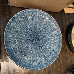 Dish Set For 4 w/ Salad Bowl